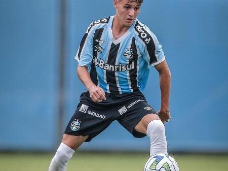 Grêmio tem Jefinho como promessa