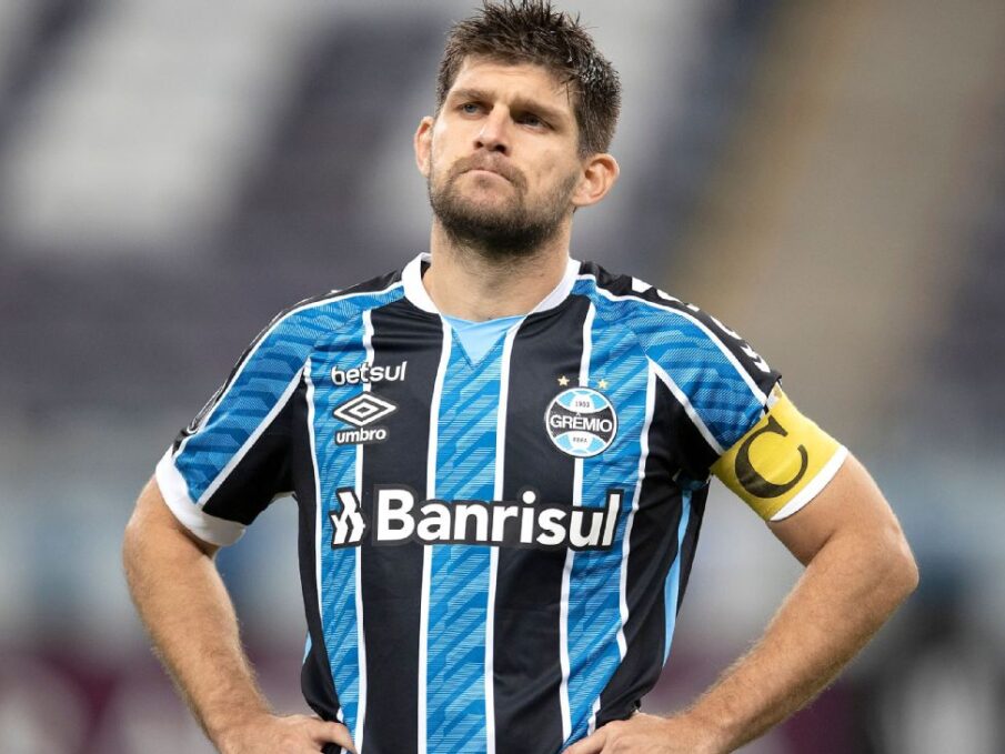 Kannemann, zagueiro do Grêmio