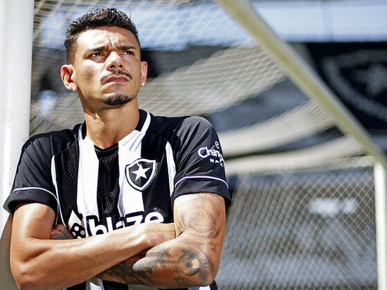 Grêmio quis Tiquinho Soares